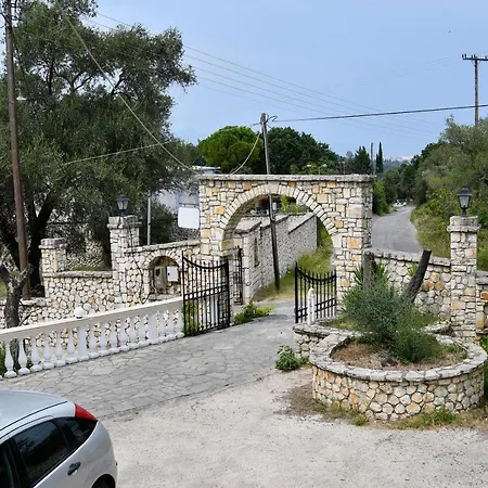 Corfu With Big Parking Area * Agioi Deka (Corfu)